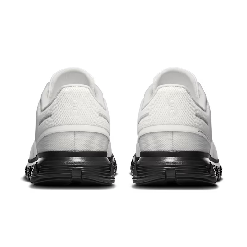 ON ���� Cloud 6 White/Black Men 3MF10070462 ���饦��6 ��� ���˥󥰥��塼�� ���ˡ����� �������� ���å���� ���� �ȥ졼�˥� �ե��åȥͥ����� ���������� ������� �ޥ饽�� ���祮�� 