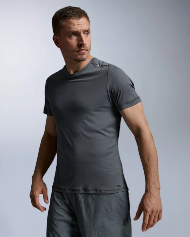 2XU �ġ������ॺ�桼 ȾµT����� Aero Trail Tee MR7672A ��� TRB/BRF ������ �ȥ쥤�� �ƥ��� ���˥� �ޥ饽�� ���祮�� �ȥ쥤����˥� �ȥ��� �졼�� ���� �۴�®�� �ۼ�ȯ�� �̵���