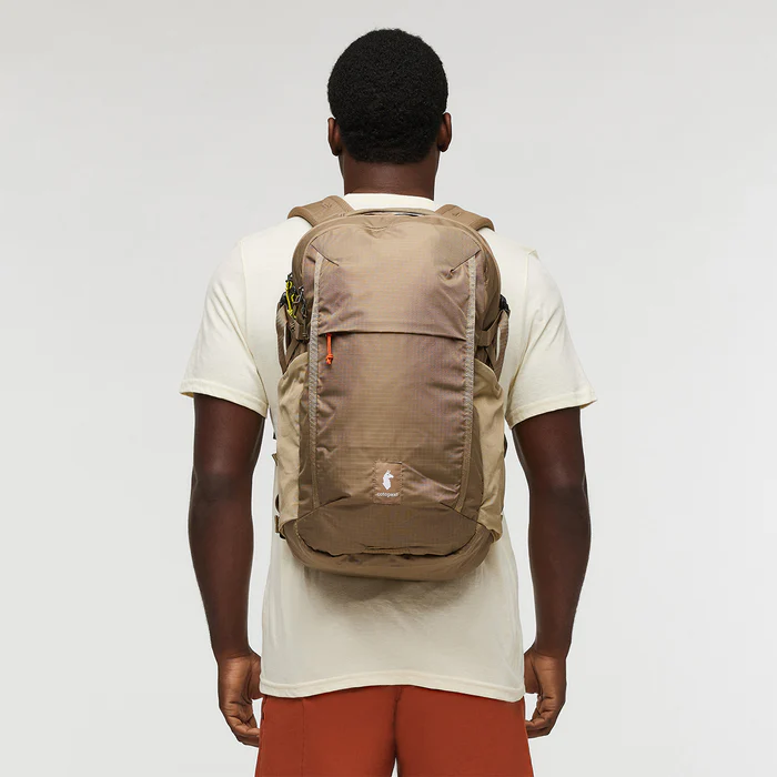 cotopaxi ���ȥѥ��� �Хå��ѥå� MENTE 32L DAYPACK CADA DIA CotopaxiBlack  ���� 32��åȥ� �����ǥ��� ���å����å� �ǥ��ѥå� ���å� ������� ���襤�� �л� �����ȥɥ� ι�� ������ �ʥ����� ���ƥ� �����奢��