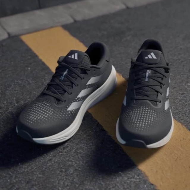 addidas ǥ ѡΥ饤 磻 SUPERNOVA RISE WIDE  IG8245 ֥å ˥ ޥ饽 祮 ȥ졼˥  å եå ݡȥå å