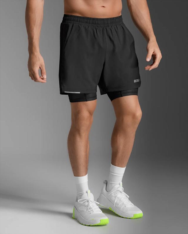 2XU �ġ������ॺ�桼 �ϡ��եѥ�� 2XU Aero Mesh 2in1 5Inch Shorts MR7351B ��� BLK/SRF ��������å��� 2in1 5����� ���硼�� ���˥󥰥��硼�� �ޥ饽�� ���祮�� �ȥ쥤����˥� �ȥ��� �졼�� ����ץ�å���󥤥�ʡ��� �Хå����åץݥ��å�