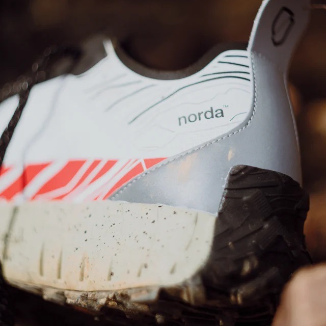 norda �Υ�� 001RZ-M ��� Magma �ȥ쥤����˥󥰥��塼�� �ȥ��󥷥塼�� �ӥ֥�ॽ���� �����ˡ��ޥ��åѡ� ���å���� ��������å��� �������