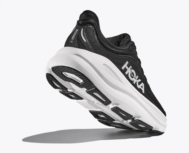 HOKA ONE ONE �ۥ� ���ͥ��� M BONDI 9 1162011 BLACK/WHITE ��� �ܥ����9 ��D ���� ���˥󥰥��塼�� �ޥ饽�� ���祮�� ������ ��󥷥塼 ���ˡ����� �� ���å���� ���������� ���� �ڤ� �������� Φ��
