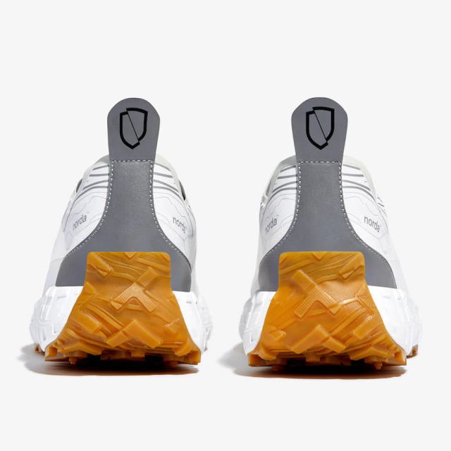 norda �Υ�� 001-M ��� White/Gum �ȥ쥤����˥󥰥��塼�� �ȥ��󥷥塼�� �ӥ֥�ॽ���� �����ˡ��ޥ��åѡ� ���å���� ��������å��� �������