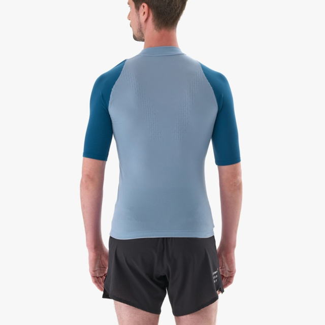 Compressport ����ץ쥹�ݡ��� Trail Racing Postural SS Top M ATSM490 DENIM/POSEIDON ��� �ե른�å�ȾµT����� ���ȥ�å� �۴�®�� ���˥� �ȥ쥤����˥� �ȥ��� �ޥ饽�� ���祮��