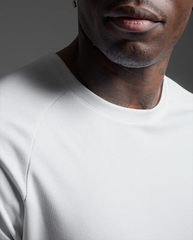 2XU �ġ������ॺ�桼 ȾµT����� 2XU Aero Mesh Tee MR7441A ��� WHT/SRF ��������å��� �ƥ��� ���˥� �ޥ饽�� ���祮�� �ȥ쥤����˥� �ȥ��� �졼�� ���� �۴�®�� �ۼ�ȯ�� �̵���