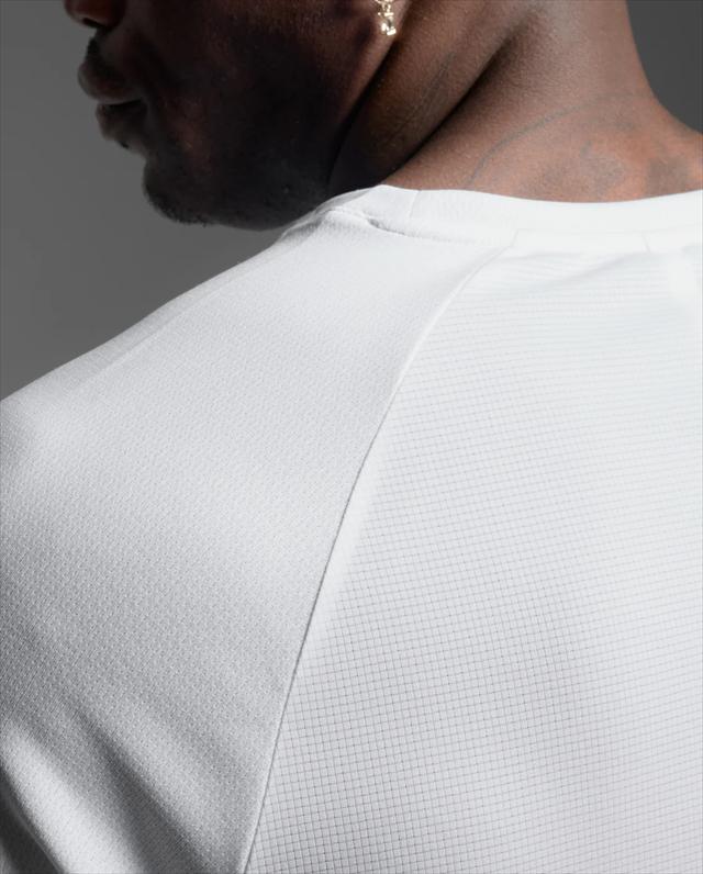 2XU �ġ������ॺ�桼 ȾµT����� 2XU Aero Mesh Tee MR7441A ��� WHT/SRF ��������å��� �ƥ��� ���˥� �ޥ饽�� ���祮�� �ȥ쥤����˥� �ȥ��� �졼�� ���� �۴�®�� �ۼ�ȯ�� �̵���