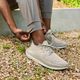 OOFOS �����ե��� �ꥫ�Х꡼���塼�� Women's OOmy Stride White/Nomad ������� ��ǥ����� �ꥫ�Х꡼������� ���ˡ����� �׷�ۼ� ��å��� ���å���� ��ɳ ���塼�졼�� ���ݡ��� �ȥ��� �ȥ쥤����˥� ���˥� �ޥ饽��
