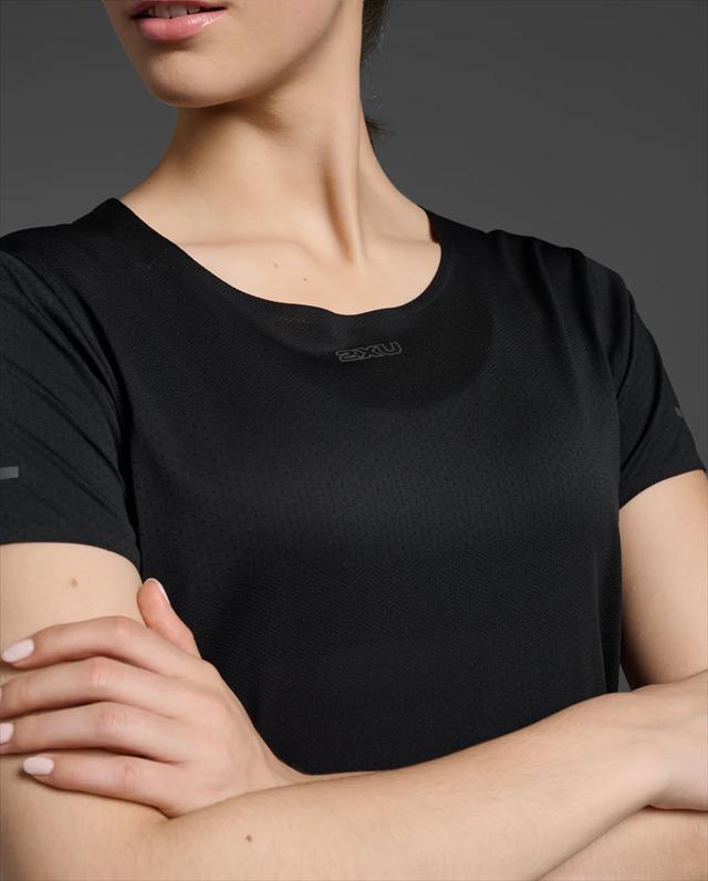 2XU �ġ������ॺ�桼 ȾµT����� 2XU Light Speed Tech Tee  WR7152A ��ǥ����� ������� BLK/BRF �饤�ȥ��ԡ��ɥƥå������ ���˥� �ޥ饽�� ���祮�� �ȥ쥤����˥� �ȥ��� �졼�� Ķ���� �۴�®�� �ۼ�ȯ�� �̵���