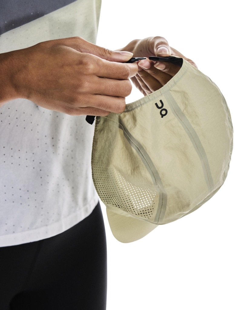 On ���� ���˥󥰥���å� Performance Cap U Caper 2UE30502902 �ѥե����ޥ󥹥���å� ���� ���ݡ��ĥ���å� �ȥ��� ����å� ���祮�� �ޥ饽�� ����� �л� �����ȥɥ� �ȥ쥤����˥� ����å� ˹�� ��� ��ǥ����� ��˥��å���