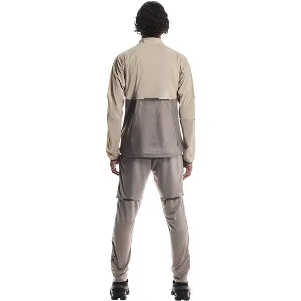 On ���� �����������㥱�å� Weather Jacket 2 M Desert/Cinder 1ME10313153��� �����������㥱�å� ���� ���� �졼�� �ޥ饽�� �ȥ��� �ȥ쥤����˥�