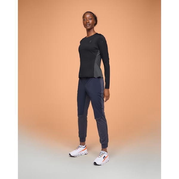 On ���� ���˥� ĹµT����� Performance Long-T 2 W Black/Eclipse 1WE10320106������� ��ǥ������ѥե����ޥ� ����T Ķ���� �۴�®�� �̵��� �졼�� �ޥ饽�� �ȥ��� �ȥ쥤����˥� ���祮�� �ȥ졼�˥� ���ݡ��� ������쥹