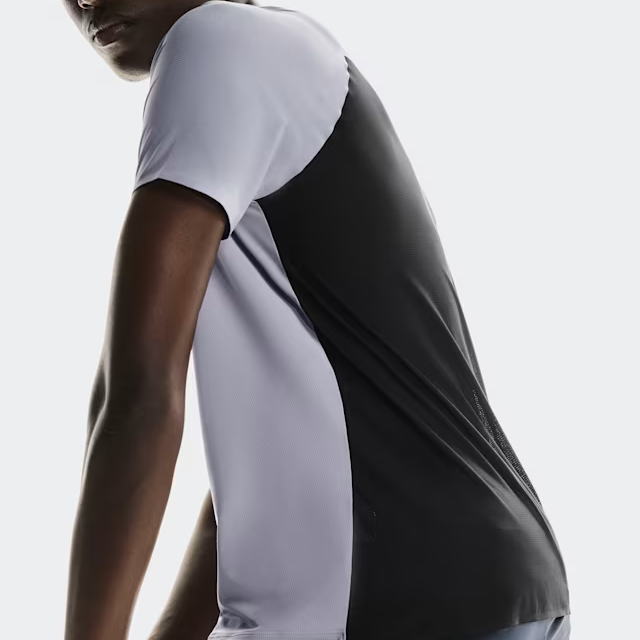 On ���� ���˥� ȾµT����� Performance-T 3 M Lilac/Black 1ME10230522��� �ѥե����ޥ�-T Ķ���� �۴�®�� �̵��� �졼�� �ޥ饽�� �ȥ��� �ȥ쥤����˥� ���祮�� �ȥ졼�˥� ���ݡ��� ������쥹