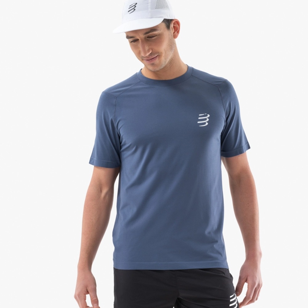 COMPRESSPORTS ����ץ쥹�ݡ��� Performance SS Tshirt M INDIGO ��� ���˥�Ⱦµ����� Performance SS Tshirt M ���  �ȥ쥤����˥� ���˥� �����ȥɥ� �ȥ��� �ޥ饽�� ���祮�� ������ ���ݡ���