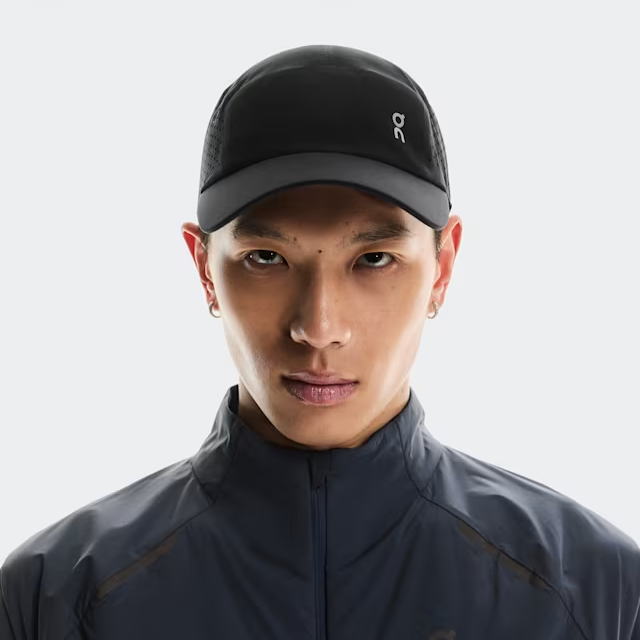 On ���� ���˥󥰥���å� Lightweight Cap U Black 2UF10330553�饤�ȥ������ȥ���å� ���� ���ݡ��ĥ���å� �ȥ��� ����å� ���祮�� �ޥ饽�� ����� �л� �����ȥɥ� �ȥ쥤����˥� ����å� ˹�� ��� ��ǥ����� ��˥��å���