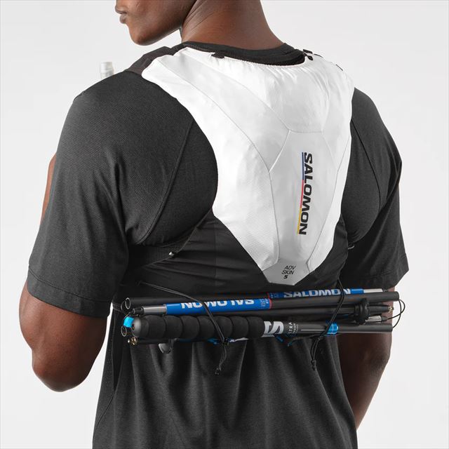 SALOMON ������� �٥��� �Хå��ѥå� ADV SKIN 5 RACE FLAG SET BLACK/WHITE LC2483800  ���ɥХ󥹥� ������5���å� �졼���ե�å� �ȥ쥤����˥� �ȥ��󥶥å� ���˥󥰥٥��� ���å����å� �ϥ��ɥ졼����� �ȥ�å��� ��� ��ǥ����� �ե饹����°