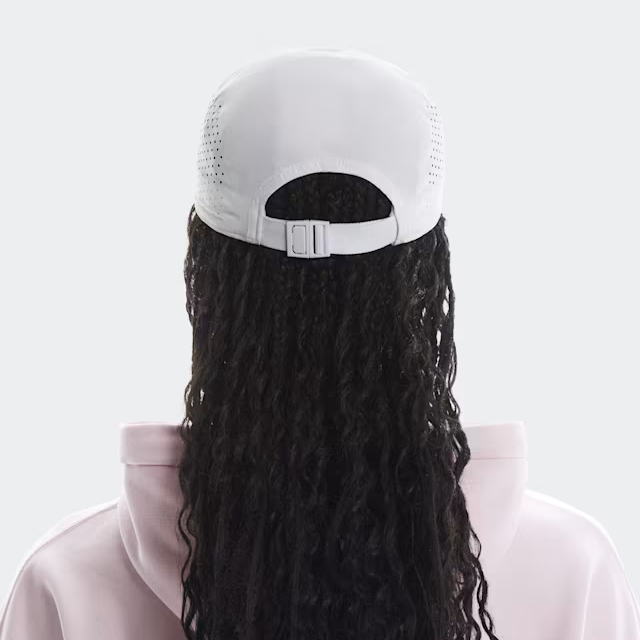 On ���� ���˥󥰥���å� Lightweight Cap U White 2UF10330069 �饤�ȥ������ȥ���å� �ȥ쥤����˥� �ȥ��� �ޥ饽�� �л� �ȥ�å��� ���祮�� �����ȥɥ� �ϥ����� ��� ��ǥ����� ��˥��å���