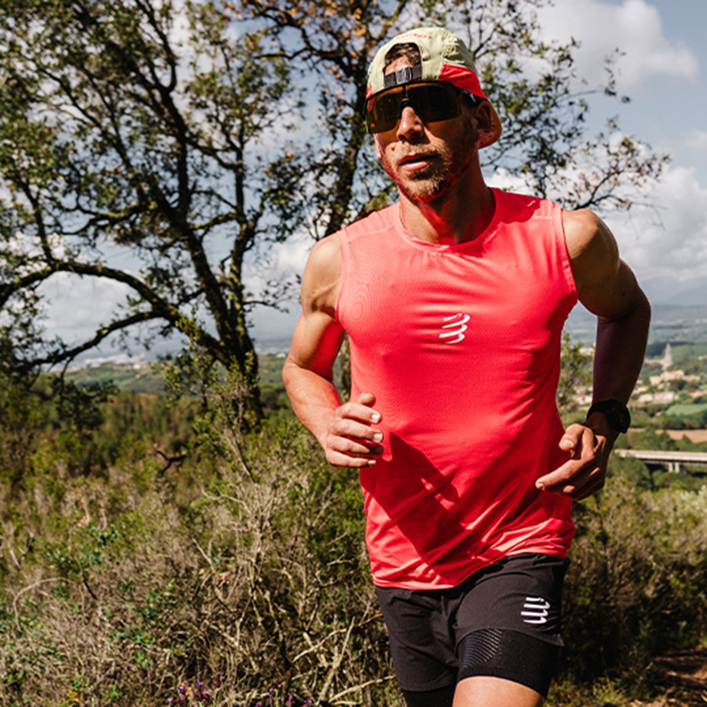 COMPRESSPORTS ����ץ쥹�ݡ��� Trail Racing Tank M FLUO RED ��� ���󥯥ȥå� T����� Trail Racing Tank M ��� �Ρ����꡼�� ®�� ����  �ȥ쥤����˥� ���˥� �����ȥɥ� �ȥ��� �ޥ饽�� ���祮�� �л� �ȥ�å��� �ϥ�����