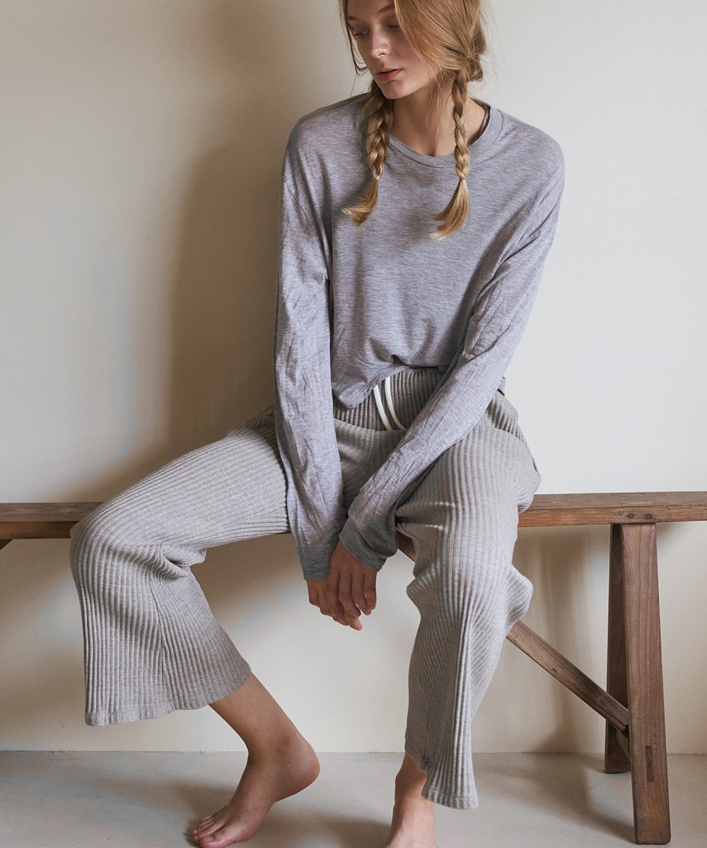 モイストフレアーパンツ【ワイドリブ】