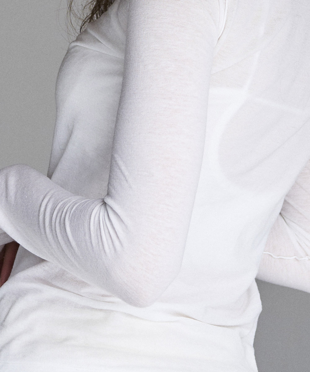 モイストタートルネック長袖Tシャツ【強撚フライス】