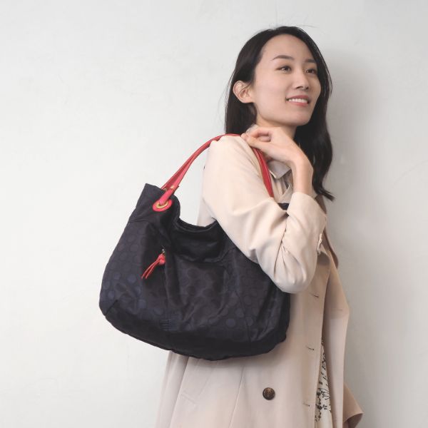 ステッチデザイン トートバッグ Mサイズ - PORTE PORTA（ポルテ