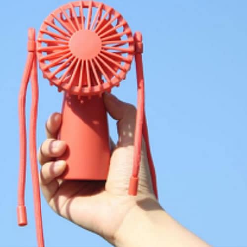 ノベルティ向けハンディファン 乾電池タイプ｜軽量74g・単三電池式でどこでも使える携帯扇風機