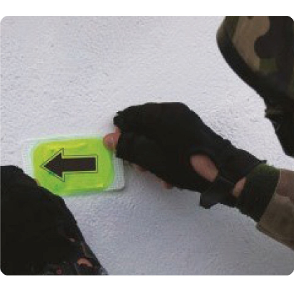 HIDISC キャンプ、夜釣りに最適！緊急災害用 平面ケミカルライトシステム CYALUME VISIPAD 黄色