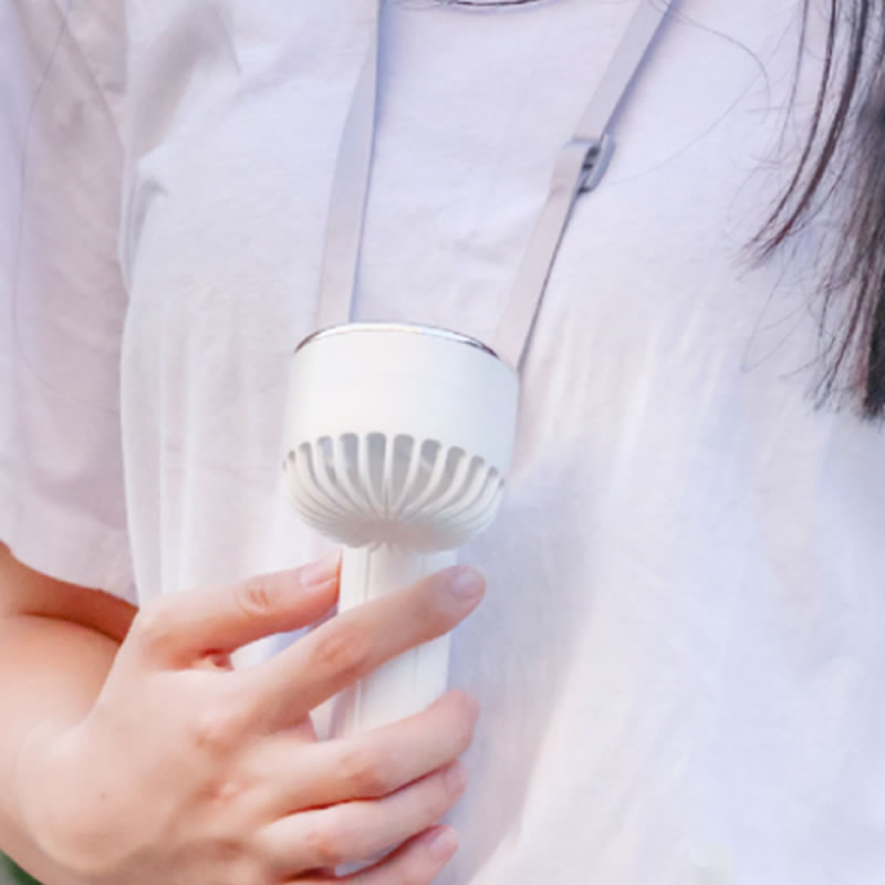 冷却プレート付きハンディファン｜3段階風量＆冷感プレートでひんやり快適・2000mAh充電式