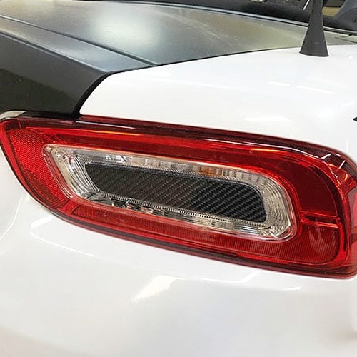 ABARTH 124Spider マットカーボンテールレンズ Three Hundred Fiat