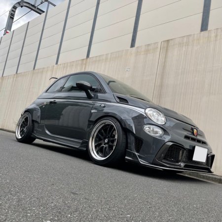THREEHUNDRED ABARTH（ シリーズ4～）カーボンフロントグリルキット