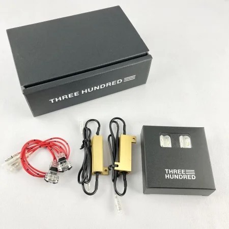 アバルト THREEHUNDRED LEDポジションランプ 前期型S1～3用 THREEHUNDRED LEDデイライトキット｜ラテン車の雑貨とパーツ通販