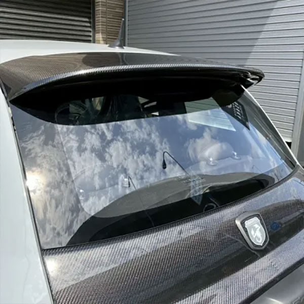 THREEHUNDRED カーボンリアゲート 用アクリルウインドウ｜ラテン車の