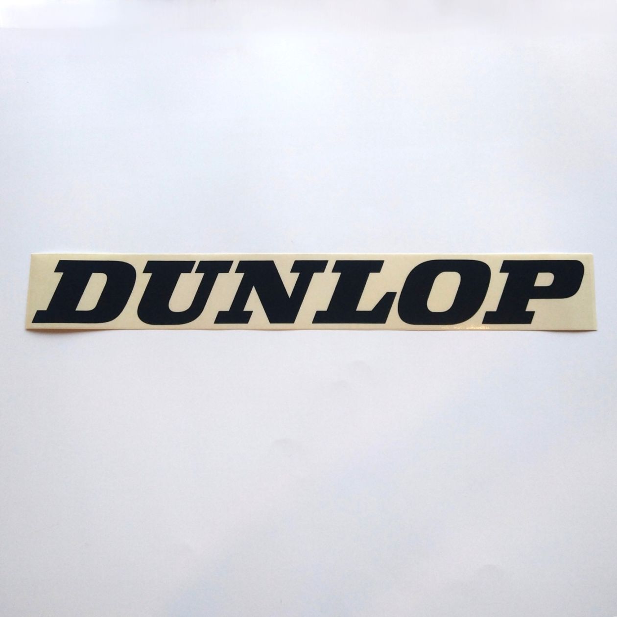 DUNLOP ステッカー（ブラック・ホワイト）32.7×4.3cm｜ラテン車の雑貨
