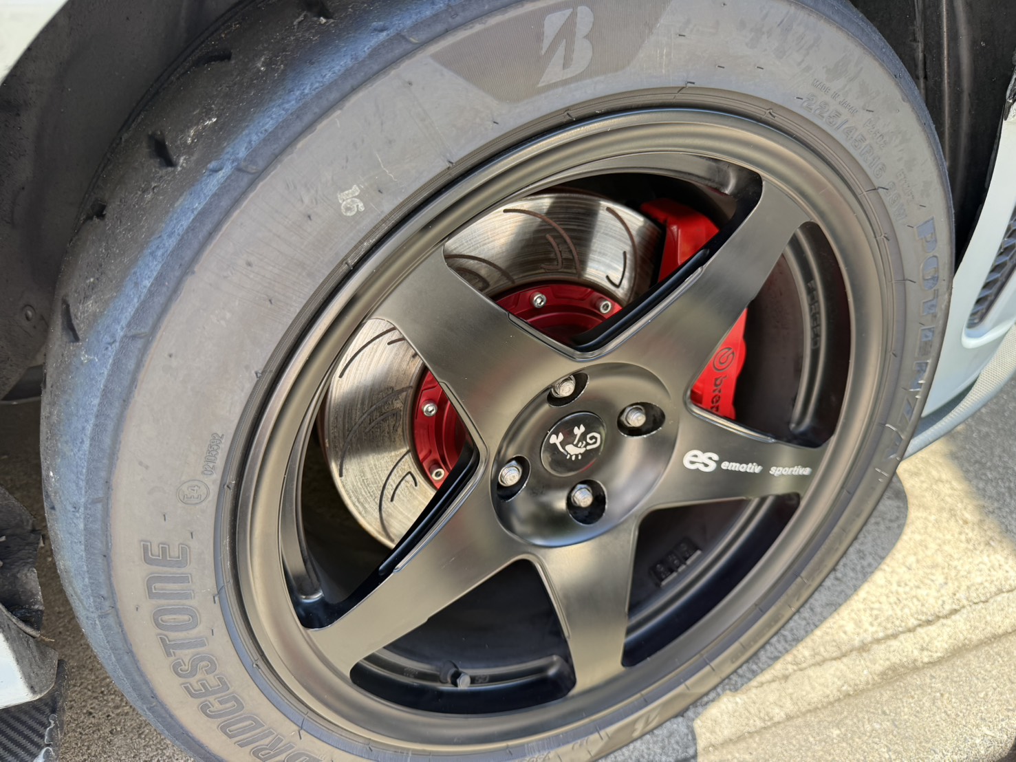 FLATOUT ABARTH500/595/695 ����ߥ٥�ϥåȥ��å� BREMBO�����ѡ���