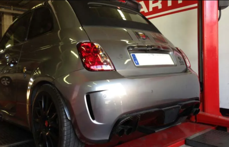 KOSHI ABARTH 500/ 595/695(���꡼��3�ޤ�)�����ܥ�ꥢ�ǥ��ե塼����(�����ꥢ)