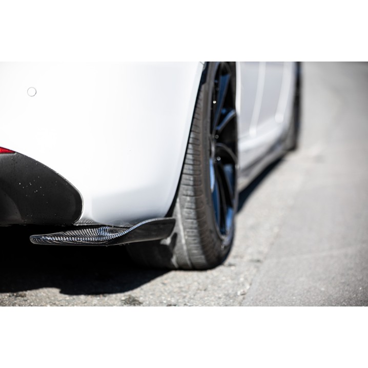 diverti Alfa Romeo Giulia �����ܥ� �ꥢ�Х�ѡ� ���ݥ��顼