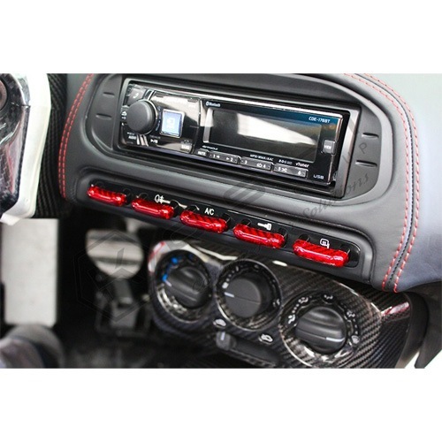 KOSHI 4C/Giuliettaカーボン ACコントロールボタンカバー(レッド)｜ラテン車の雑貨とパーツ通販 FLATOUT