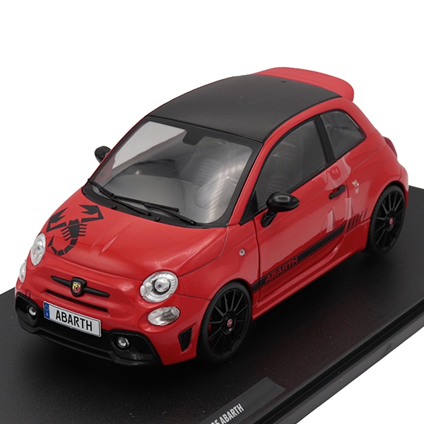 ABARTH F595 Rosso Maranello 2022 1/18スケール ミニカー SOLIDO