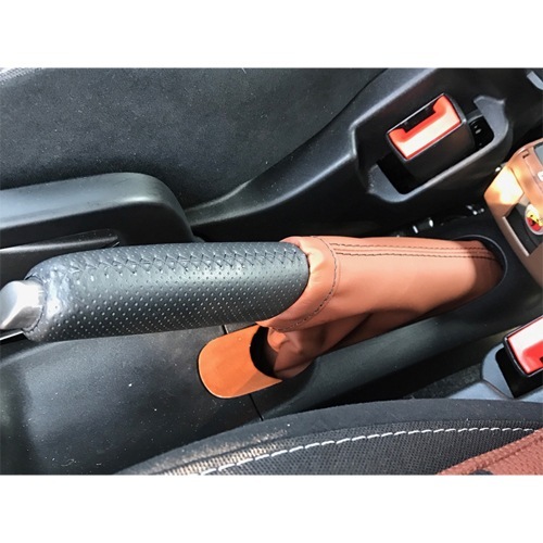 FIAT/ABARTH �쥶�������ɥ֡���(�֥饦��x�֥�å����ƥå�)