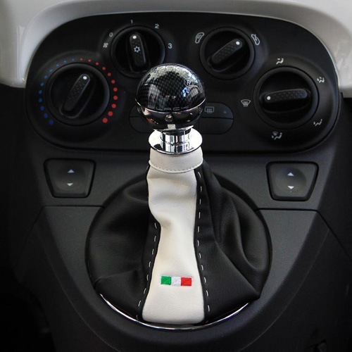 FIAT 500 レザーシフトブーツ(ブラック)｜ラテン車の雑貨とパーツ通販 FLATOUT