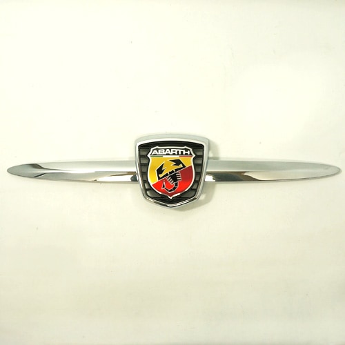 ABARTH 純正 フロントグリル(エンブレム付)｜ラテン車の雑貨とパーツ 