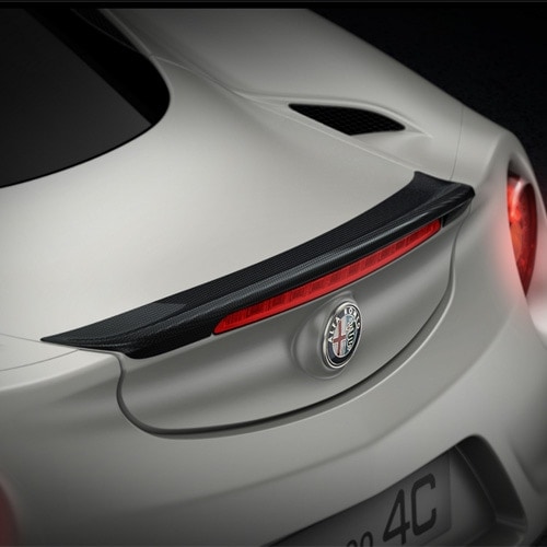 Alfa Romeo 純正 4C カーボンリアスポイラー｜ラテン車の雑貨と
