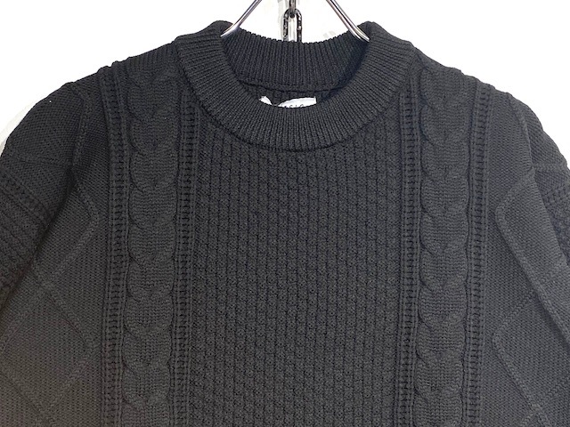 PLESICRELUX CABLE KNIT -BLACK- AK221359