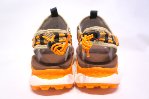 DANNERۡFLOWER MOUTAIN M.MAZAMA -BEIGE- TBA
