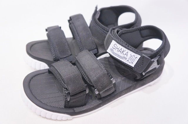 SHAKANEO BUNGY -BLACK WHITE- 433104