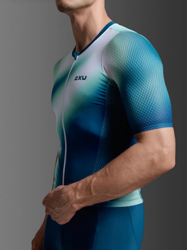 2XU ツータイムズユー エアロ スリーブド トライスーツAero Hex