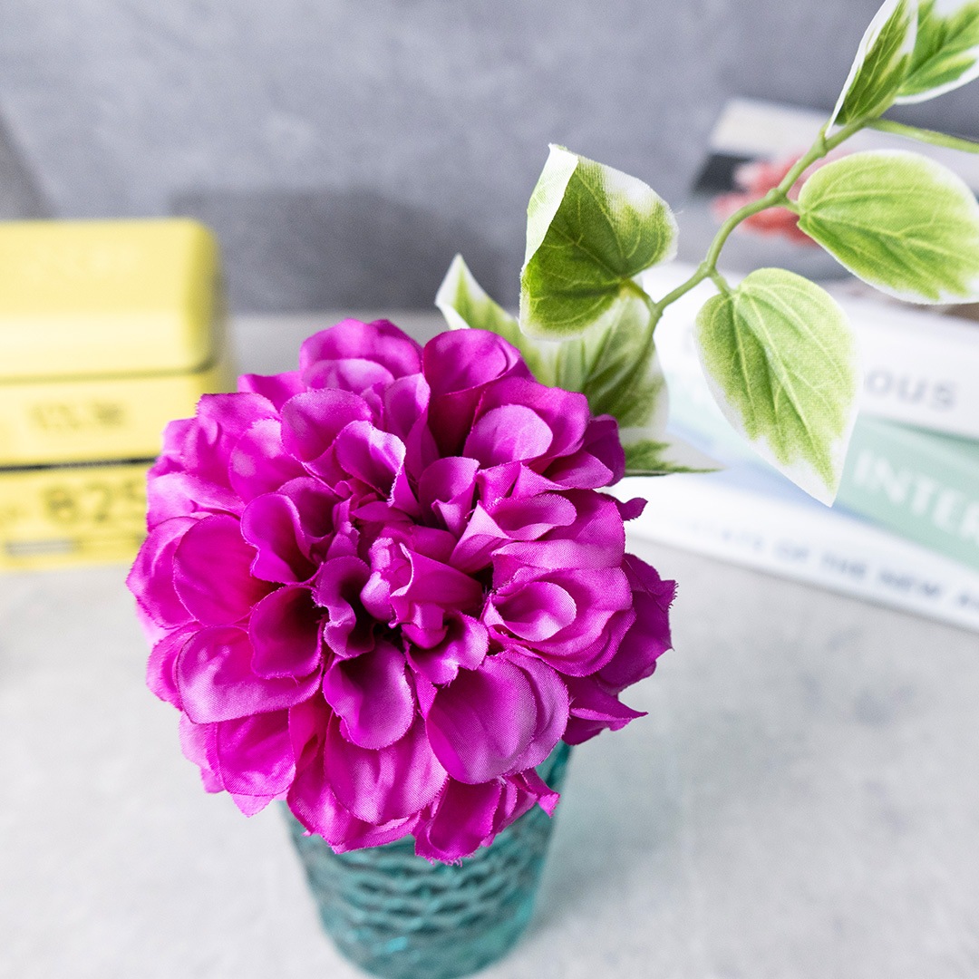 アートフラワー付き ハンドカット風ガラスベース