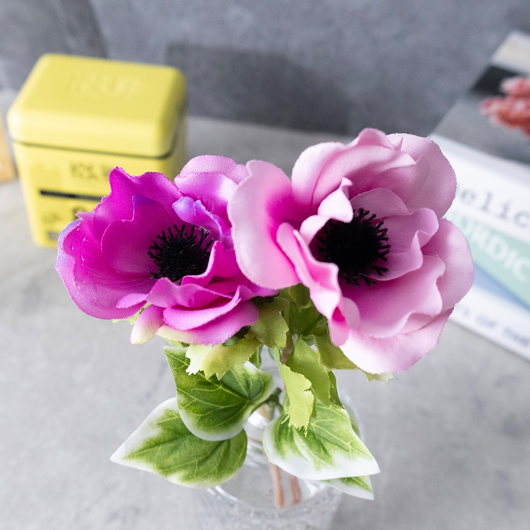 アートフラワー付き ハンドカット風ガラスベース