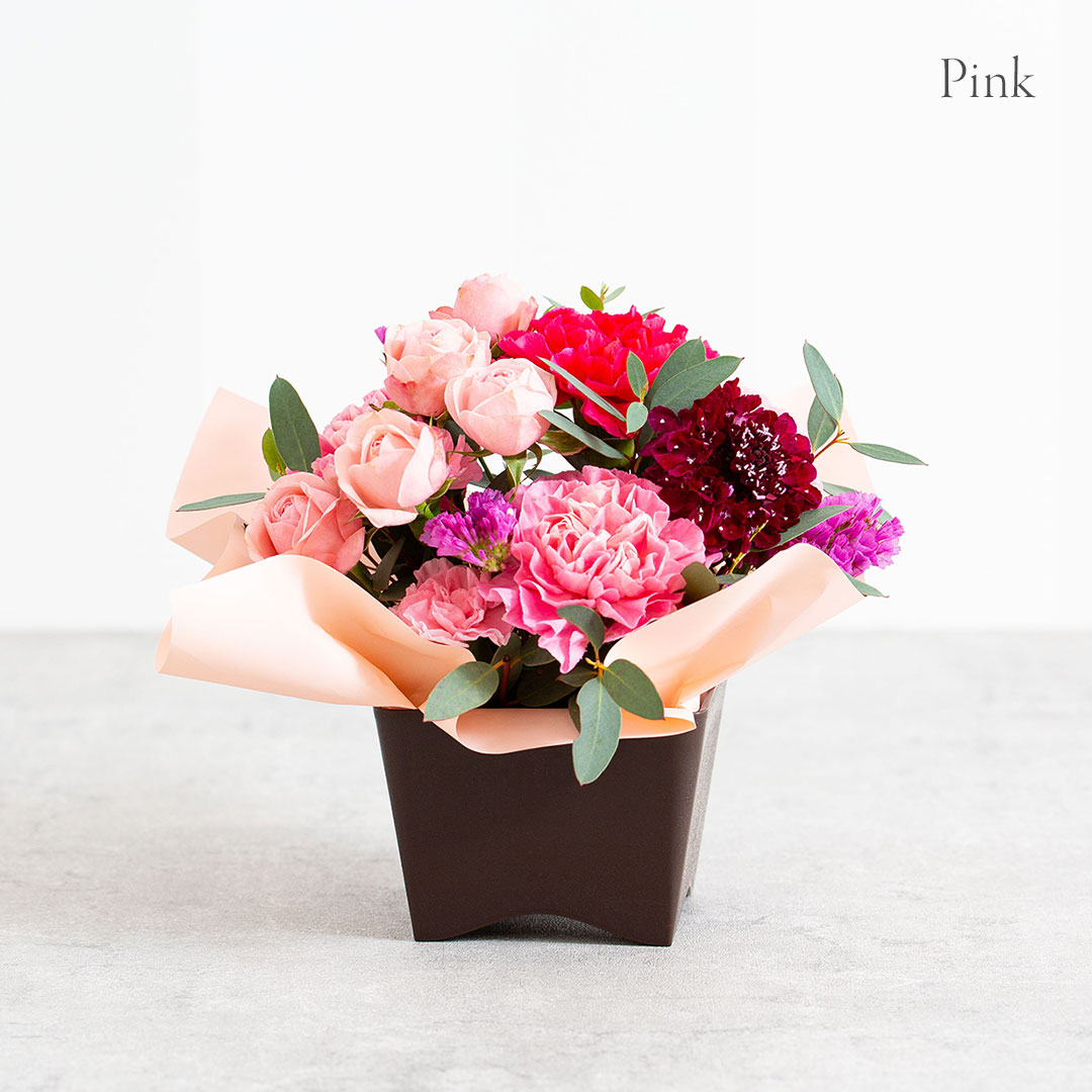 彩る季節のお任せ生花アレンジ