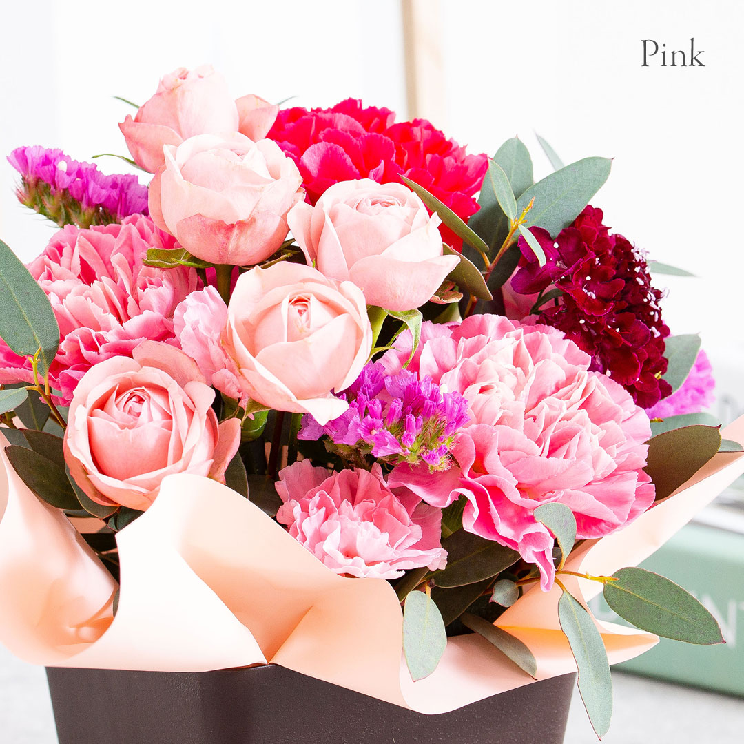 彩る季節のお任せ生花アレンジ